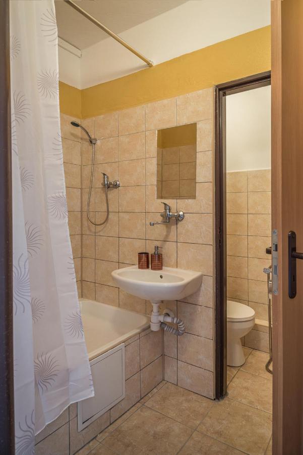 Hybadlo Motel Liptovský Hrádok Buitenkant foto