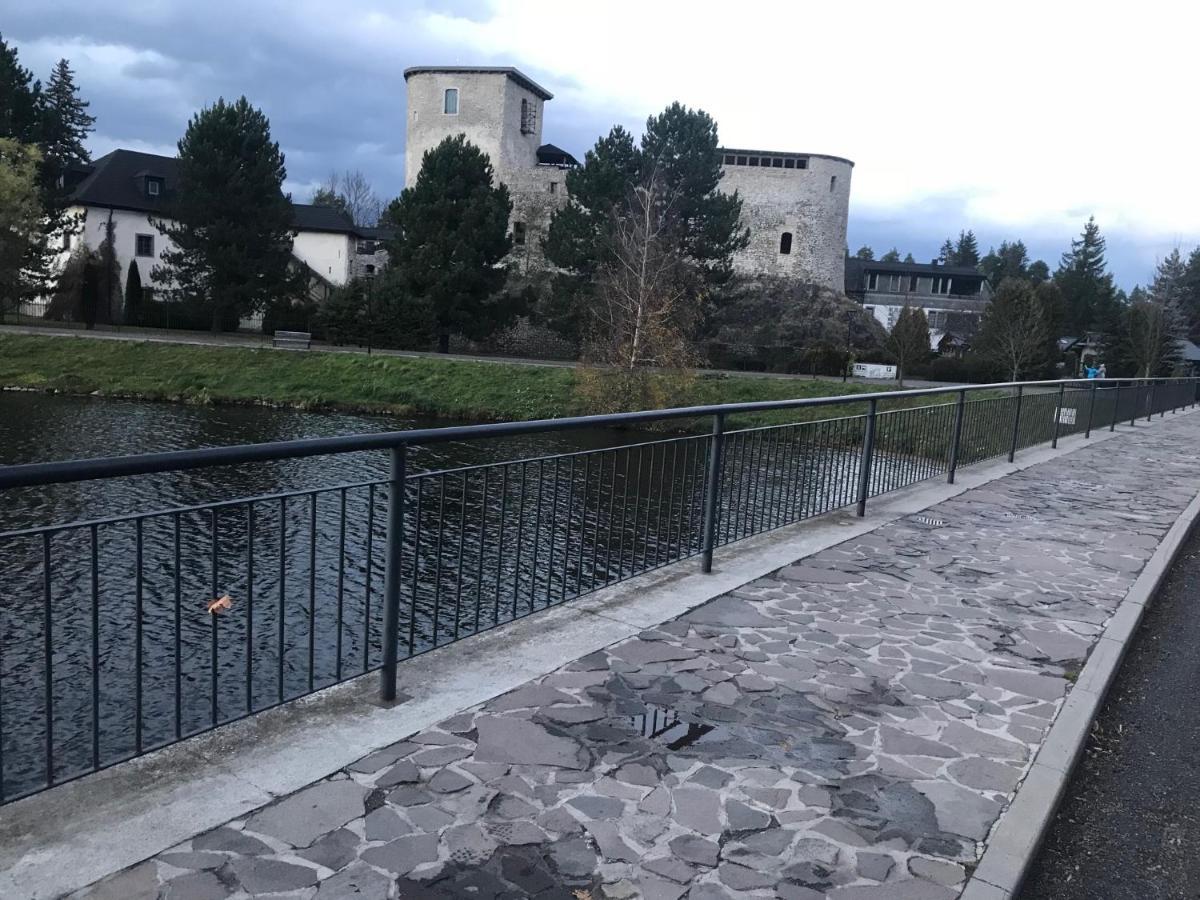 Hybadlo Motel Liptovský Hrádok Buitenkant foto