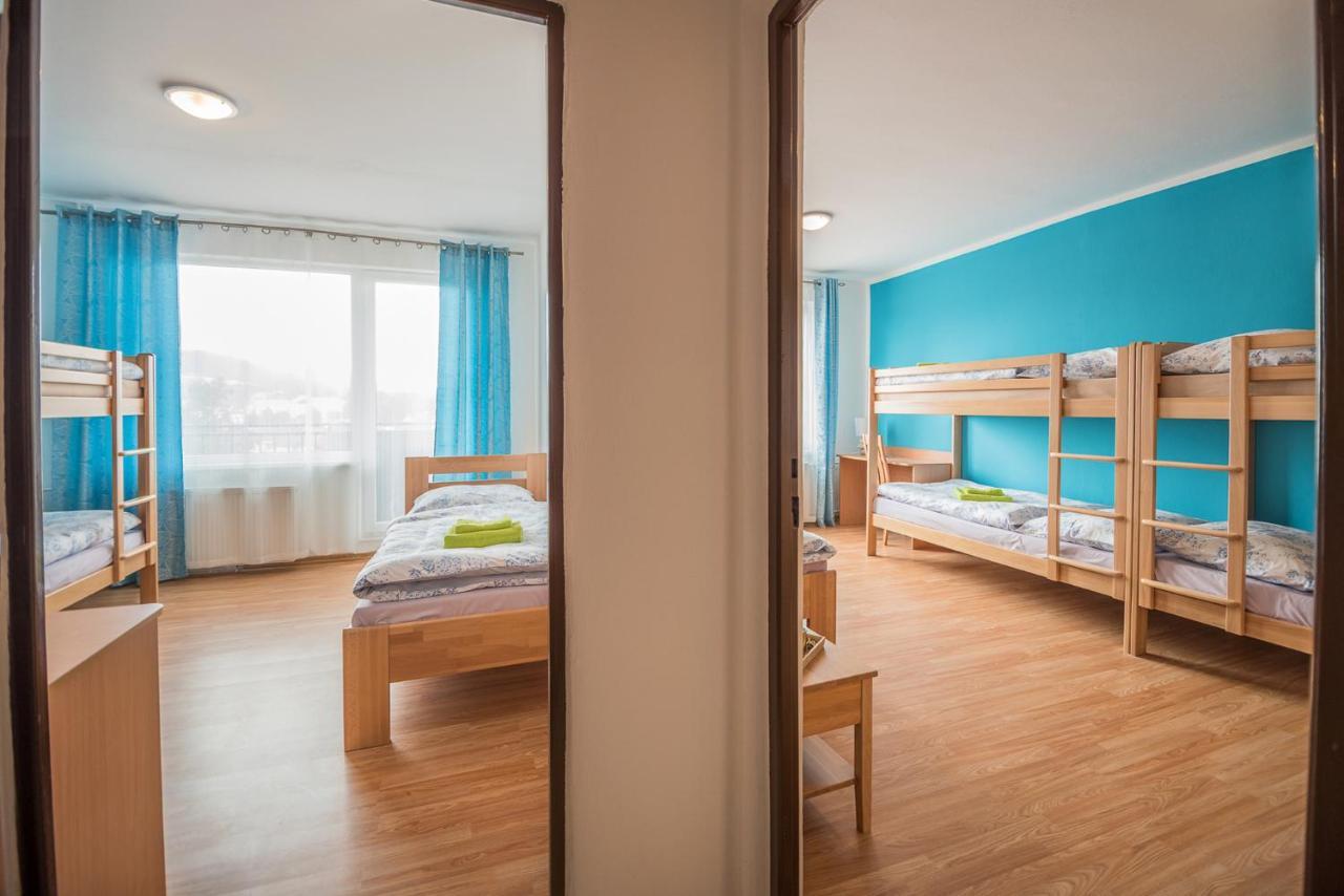 Hybadlo Motel Liptovský Hrádok Buitenkant foto